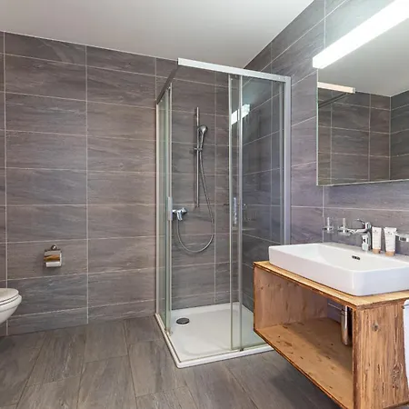 Les Mayens Mb 021 - Luxury 18 Pers Veysonnaz